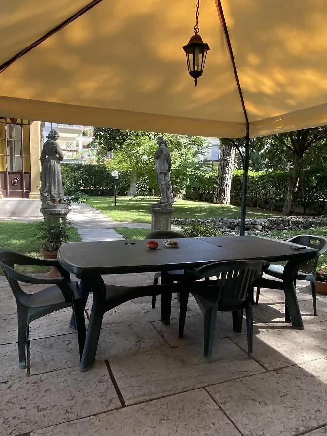 Monolocale In Villa Con Giardino Vicino Al Centro Verona Apartment